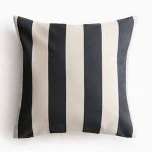 coussin rayé verticalement noir et blanc